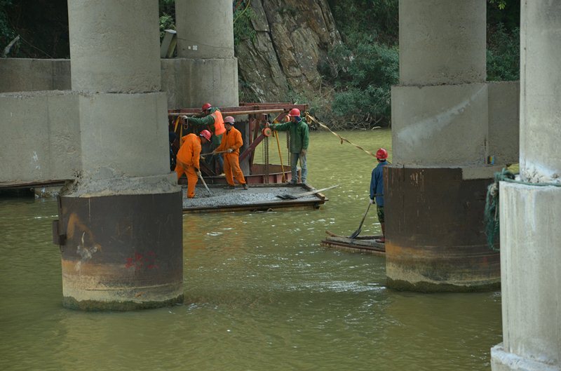 清連橋梁水下加固